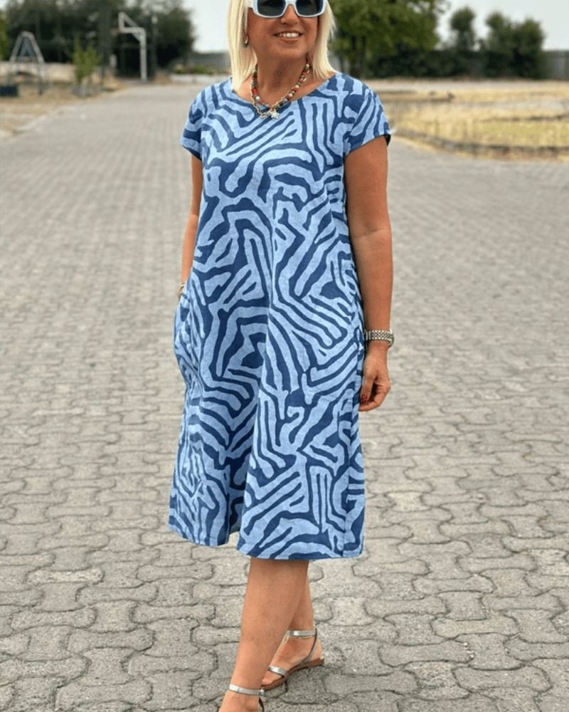 Theresia | Sommerkleid mit Rundhalsausschnitt und schönem Druck